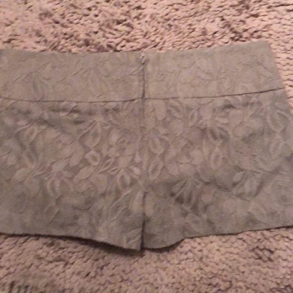 NWT Charlotte Russe shorts lace lilac 6 - Picture 4 of 4